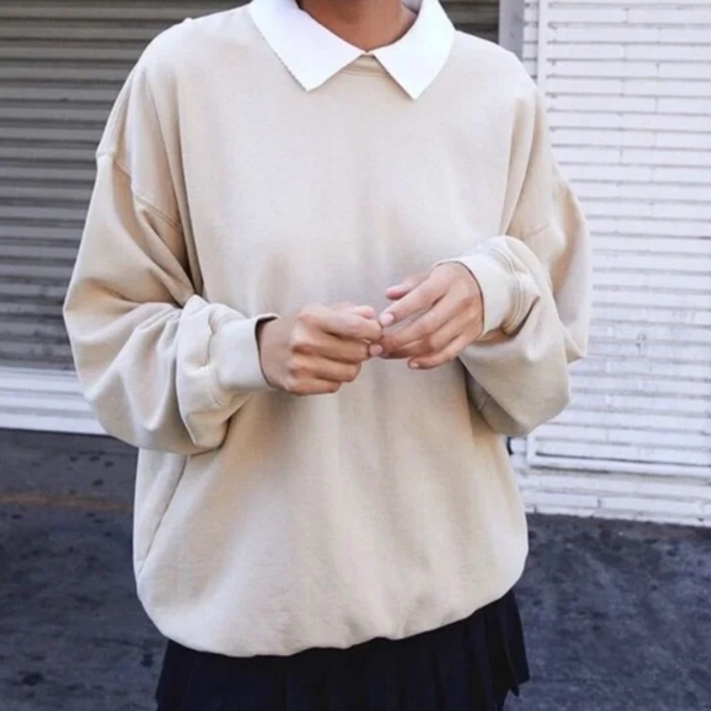 brandy melville tan collar crewneck